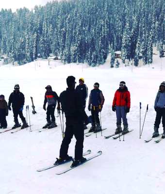 gulmarg skiing course